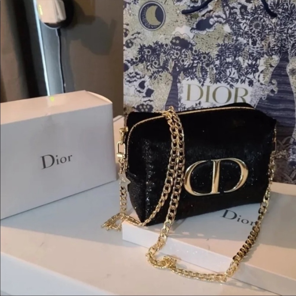 Dior makeup pouch last one